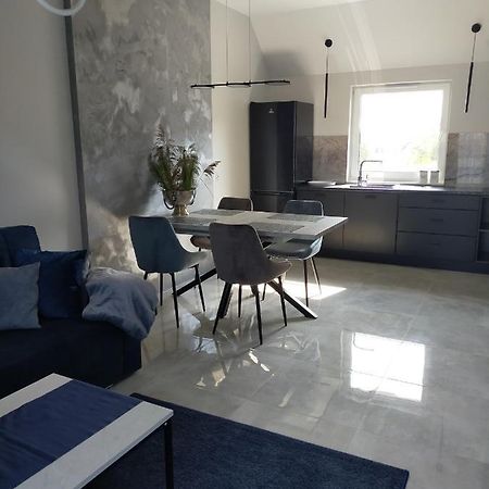 لوبين Apartament - Come In المظهر الخارجي الصورة