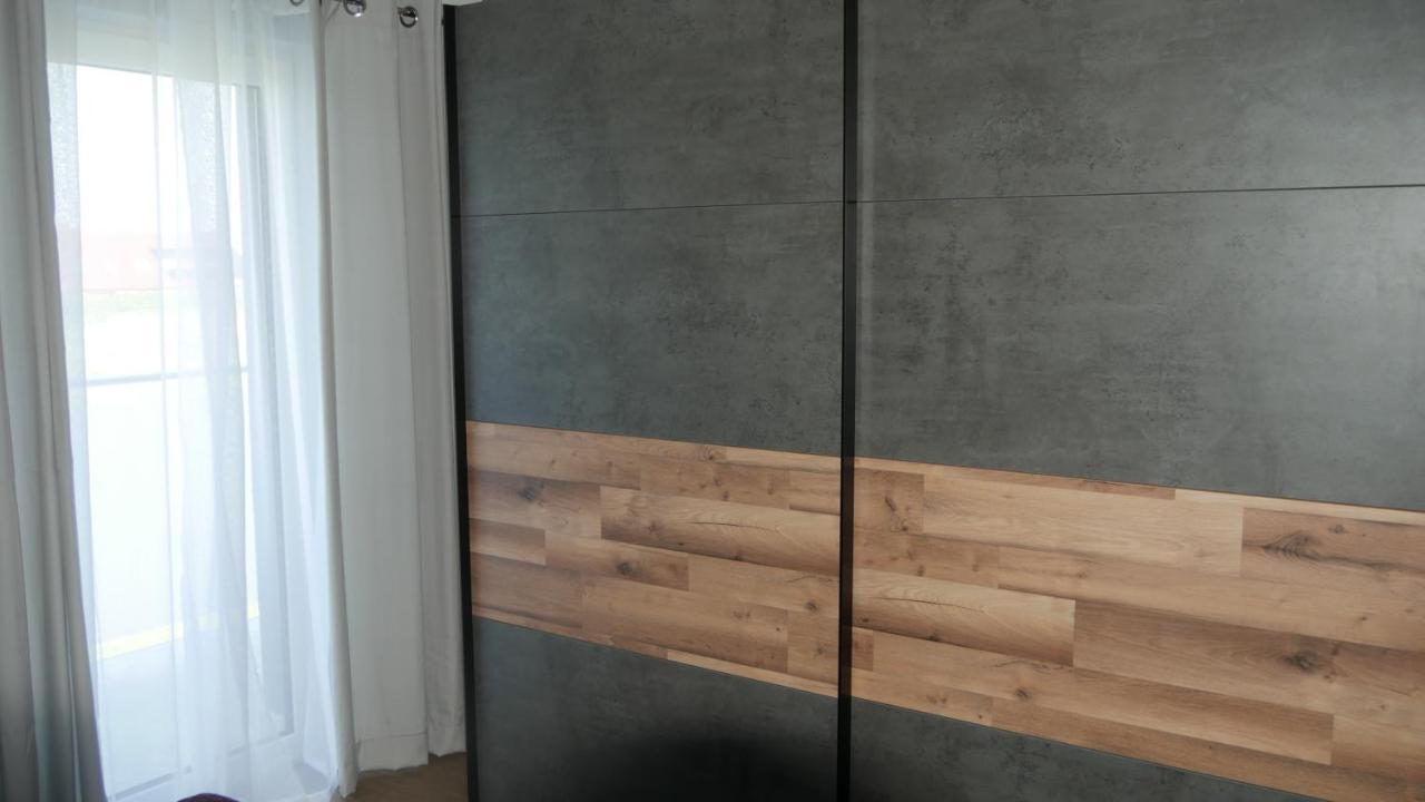 لوبين Apartament - Come In المظهر الخارجي الصورة