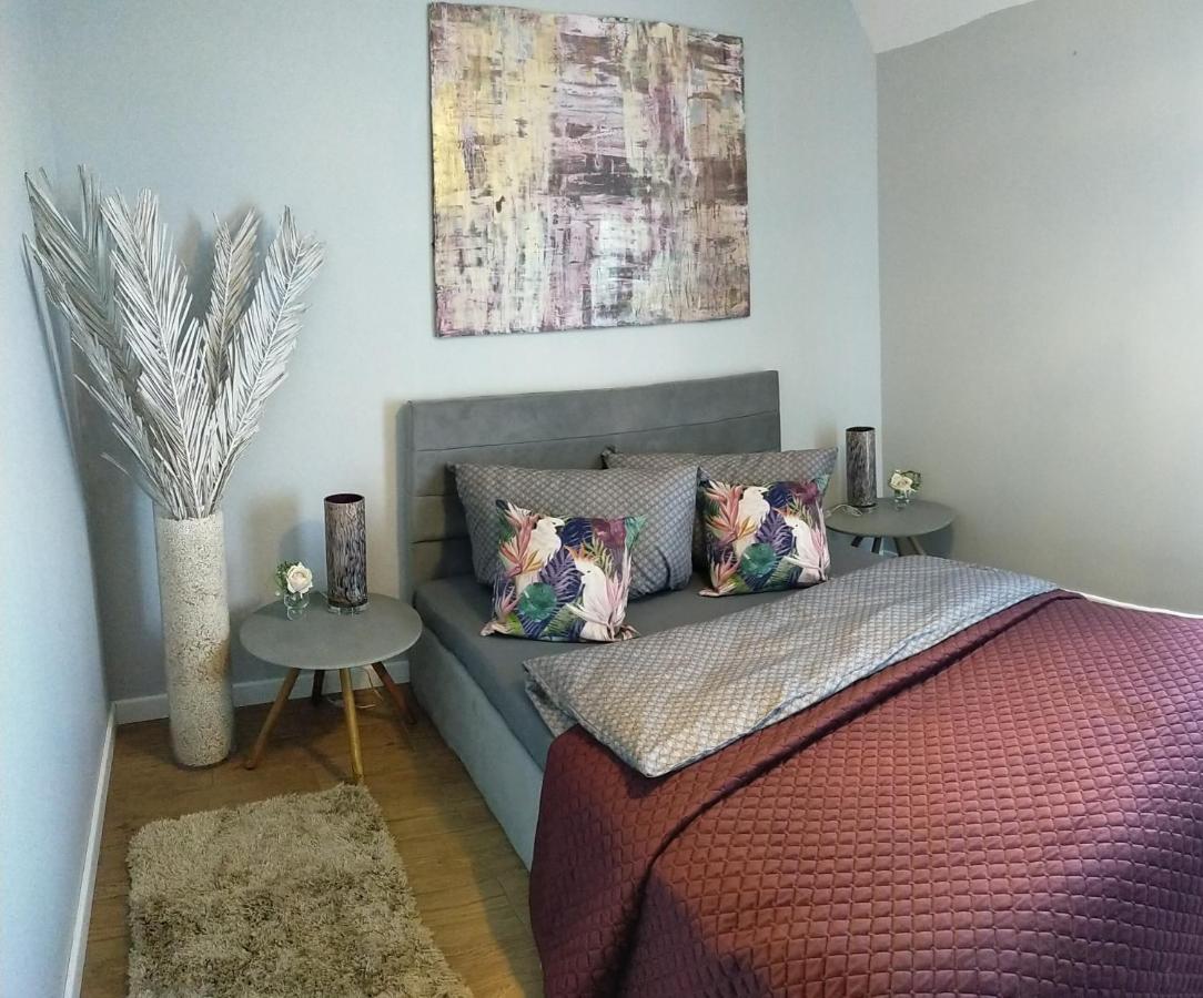 لوبين Apartament - Come In المظهر الخارجي الصورة